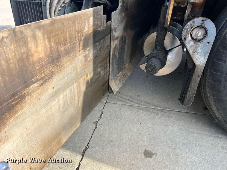 image for item NA9177 2018 Volvo P7170B  paver