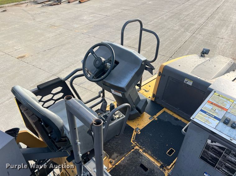 image for item NA9177 2018 Volvo P7170B  paver