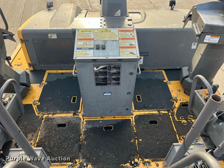 image for item NA9177 2018 Volvo P7170B  paver