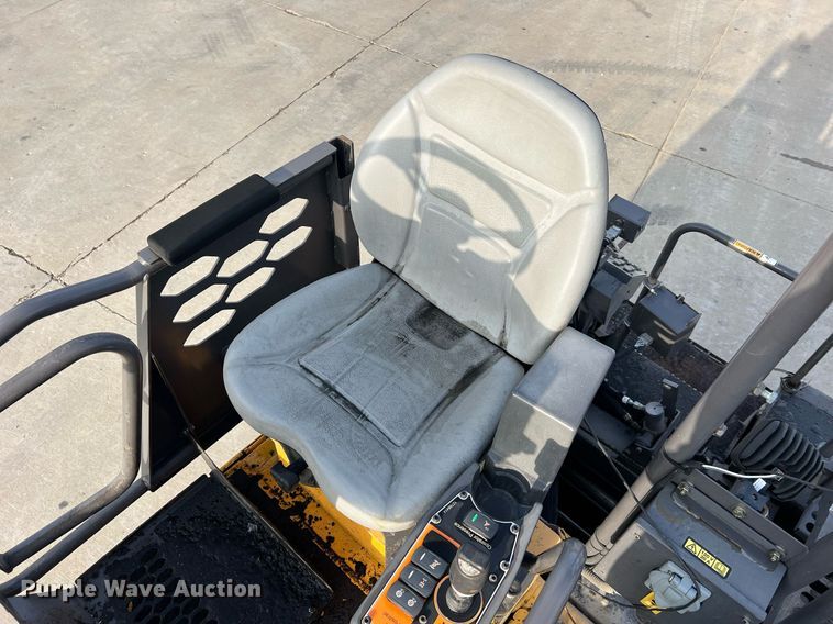 image for item NA9177 2018 Volvo P7170B  paver