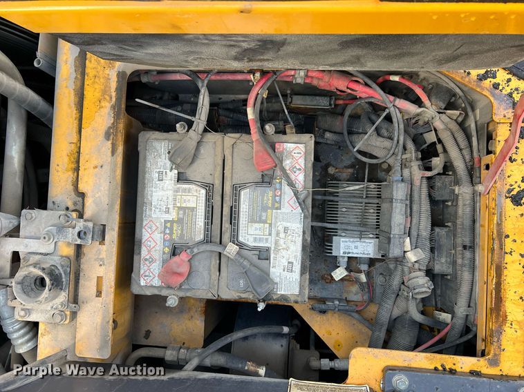 image for item NA9177 2018 Volvo P7170B  paver