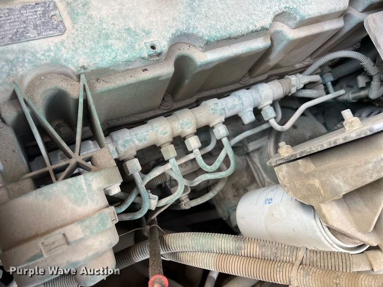 image for item NA9177 2018 Volvo P7170B  paver