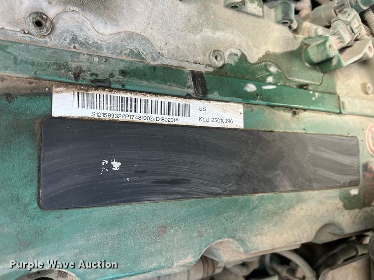 image for item NA9177 2018 Volvo P7170B  paver