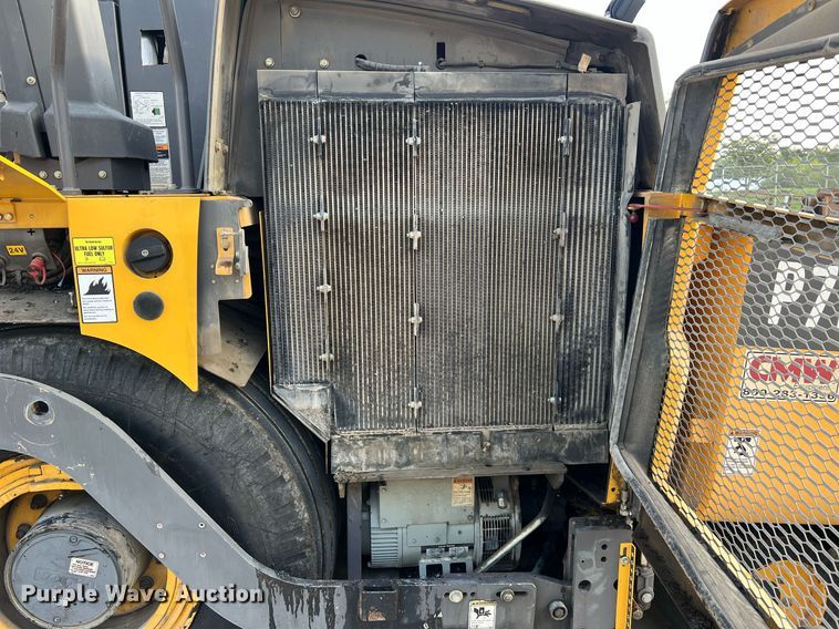 image for item NA9177 2018 Volvo P7170B  paver