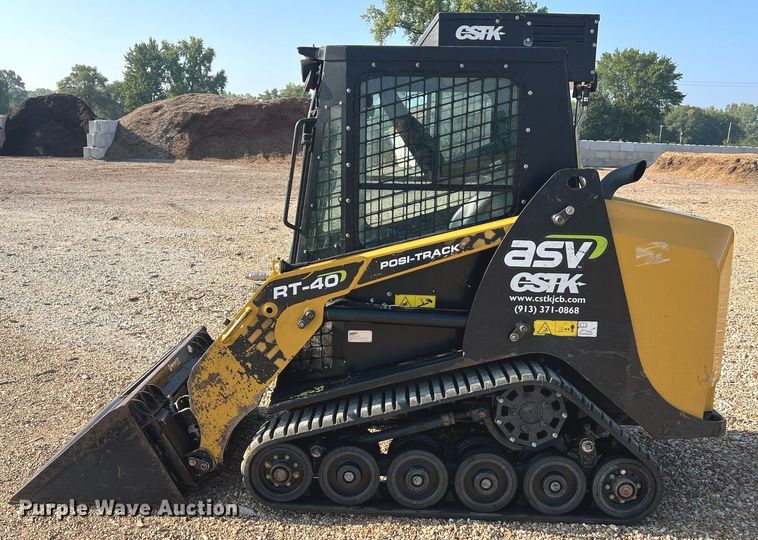 image for item NA9195 2018 ASV RT40  tracked skid steer loader
