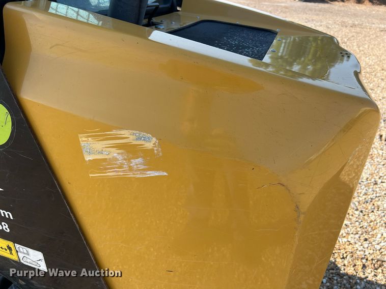 image for item NA9195 2018 ASV RT40  tracked skid steer loader