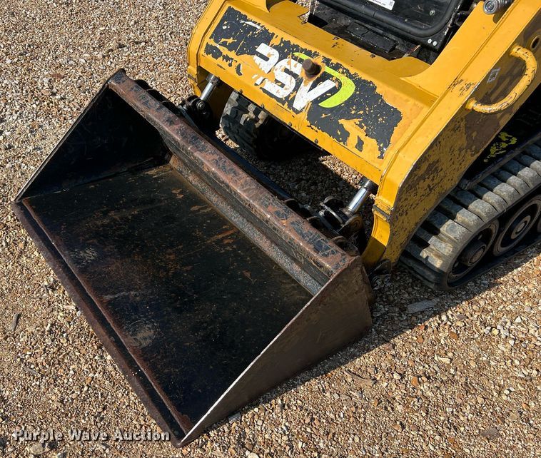 image for item NA9195 2018 ASV RT40  tracked skid steer loader