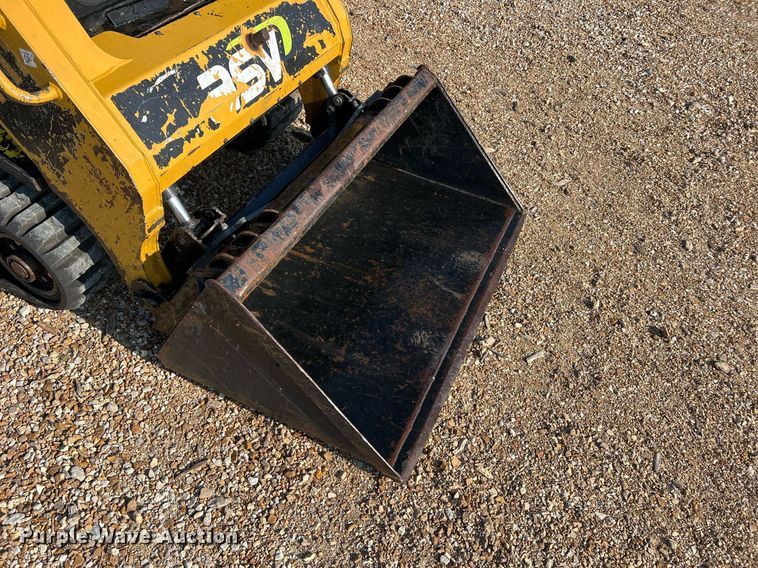 image for item NA9195 2018 ASV RT40  tracked skid steer loader