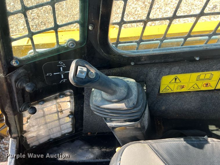 image for item NA9195 2018 ASV RT40  tracked skid steer loader