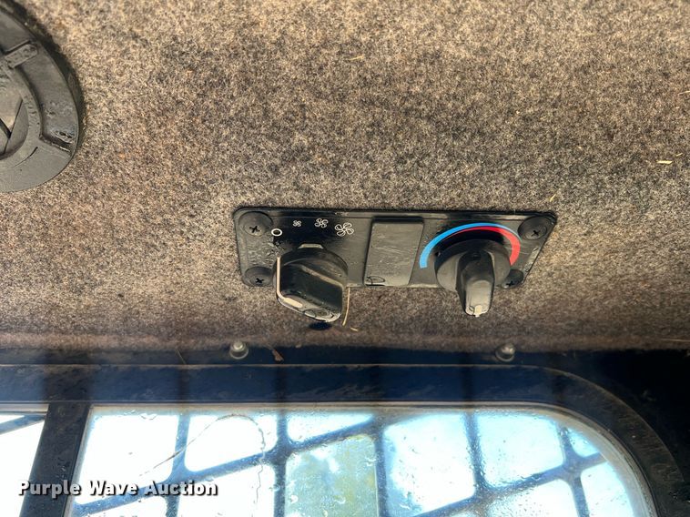 image for item NA9195 2018 ASV RT40  tracked skid steer loader