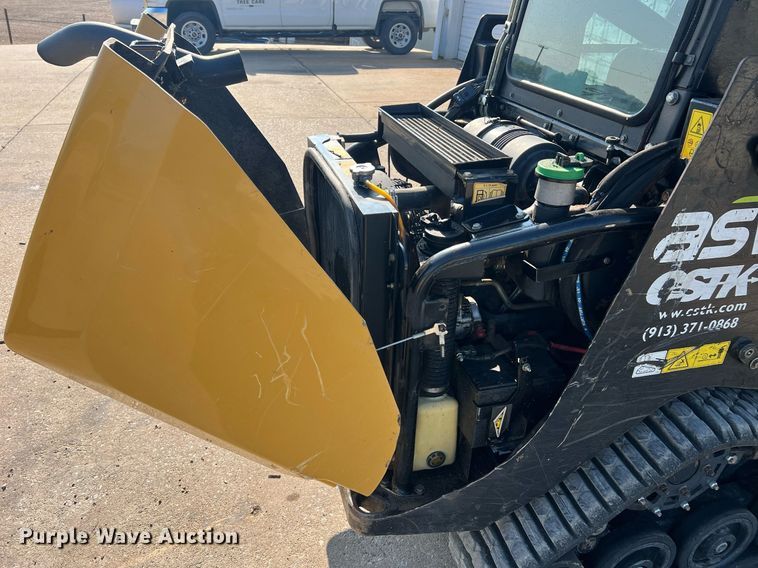 image for item NA9195 2018 ASV RT40  tracked skid steer loader