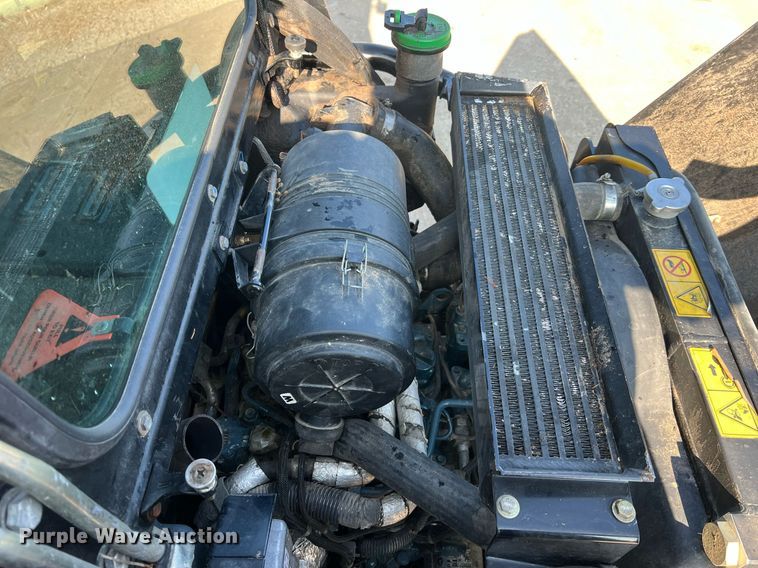 image for item NA9195 2018 ASV RT40  tracked skid steer loader