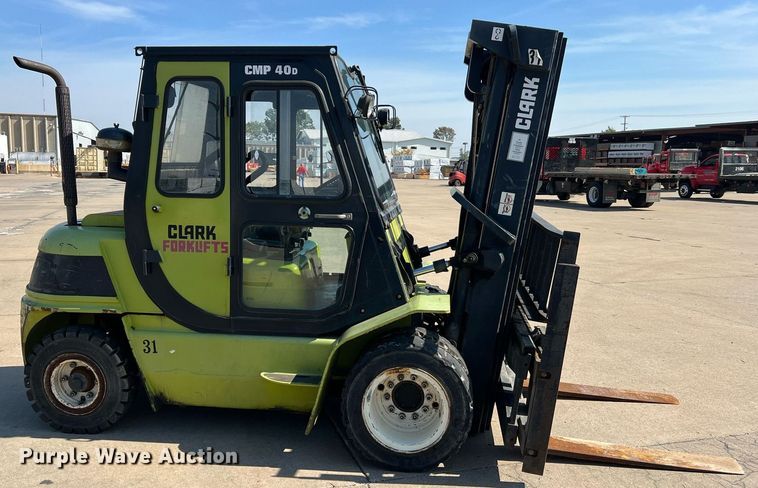 image for item NA9201 Clark CMP40D  forklift