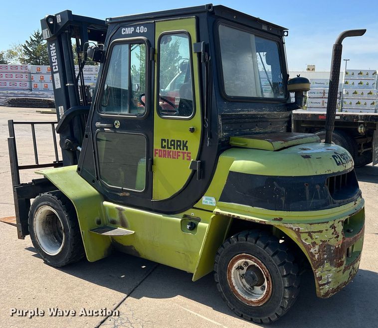image for item NA9201 Clark CMP40D  forklift