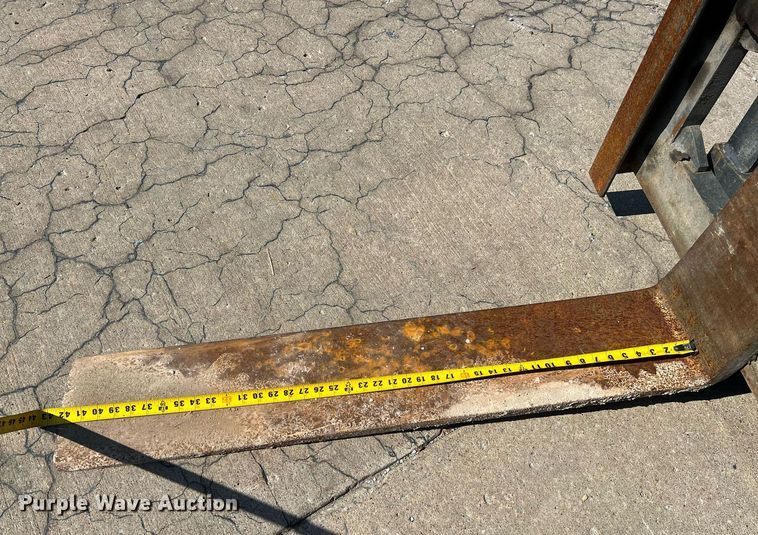 image for item NA9201 Clark CMP40D  forklift