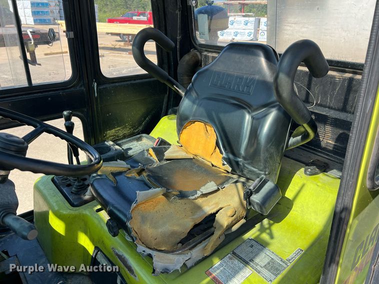 image for item NA9201 Clark CMP40D  forklift