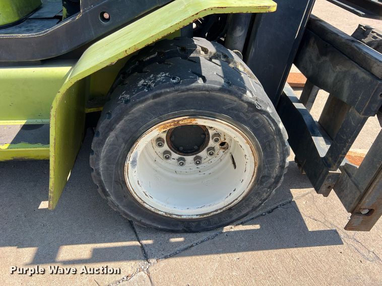 image for item NA9201 Clark CMP40D  forklift