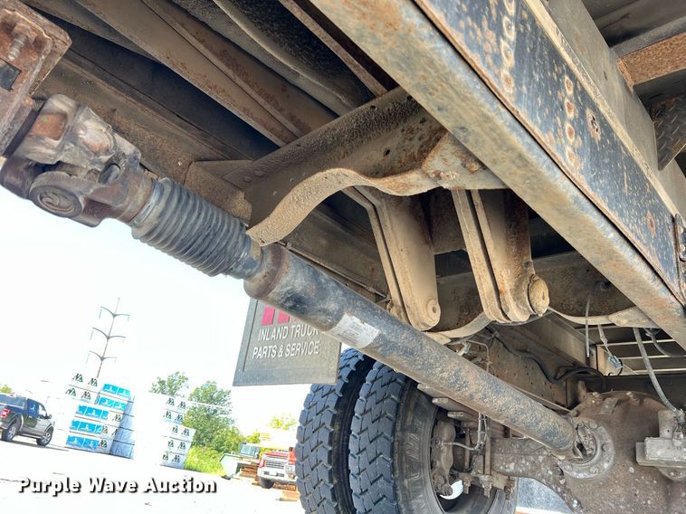 image for item NA9202 2006 Chevrolet C7500  dump flatbed truck