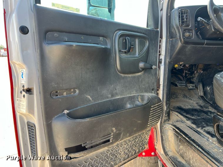 image for item NA9202 2006 Chevrolet C7500  dump flatbed truck