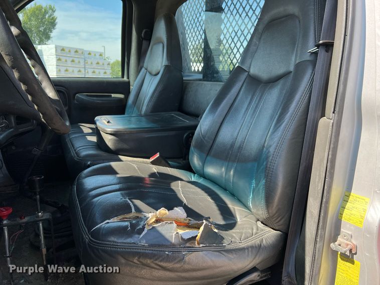 image for item NA9202 2006 Chevrolet C7500  dump flatbed truck