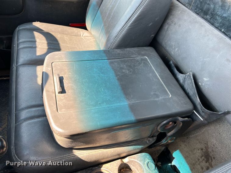 image for item NA9202 2006 Chevrolet C7500  dump flatbed truck