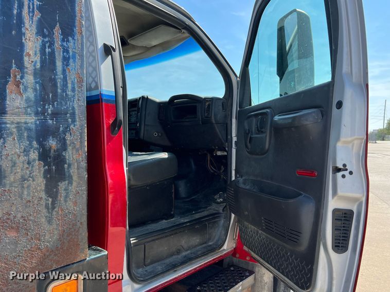 image for item NA9202 2006 Chevrolet C7500  dump flatbed truck