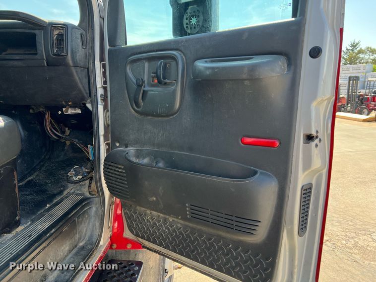 image for item NA9202 2006 Chevrolet C7500  dump flatbed truck