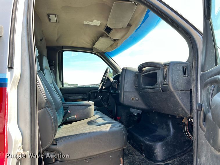 image for item NA9202 2006 Chevrolet C7500  dump flatbed truck