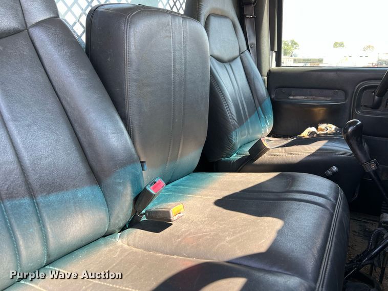 image for item NA9202 2006 Chevrolet C7500  dump flatbed truck