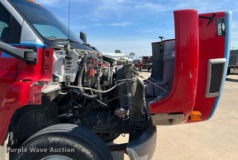 image for item NA9202 2006 Chevrolet C7500  dump flatbed truck