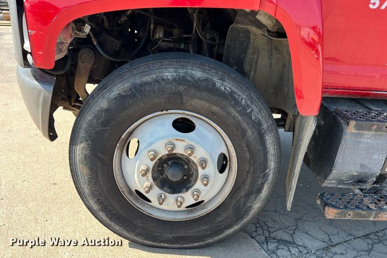 image for item NA9202 2006 Chevrolet C7500  dump flatbed truck