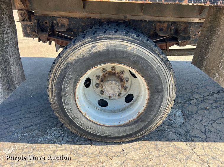 image for item NA9202 2006 Chevrolet C7500  dump flatbed truck