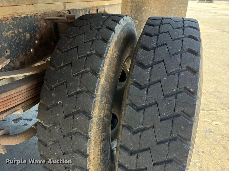 image for item NA9202 2006 Chevrolet C7500  dump flatbed truck