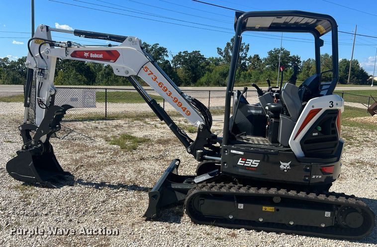image for item NA9231 2023 Bobcat E35i R2 Series  mini excavator