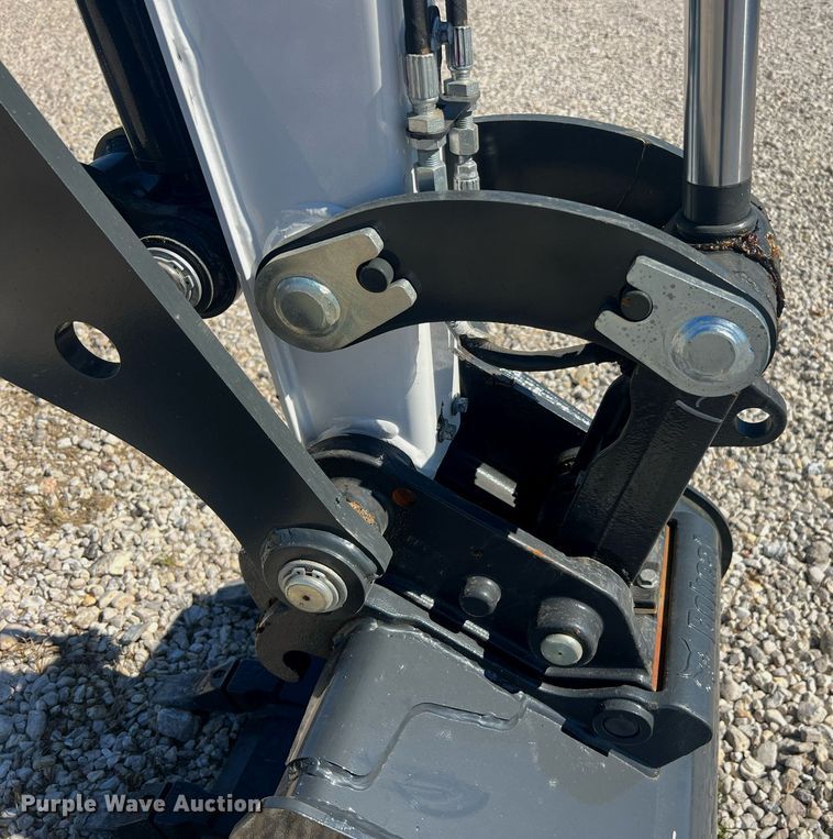 image for item NA9231 2023 Bobcat E35i R2 Series  mini excavator