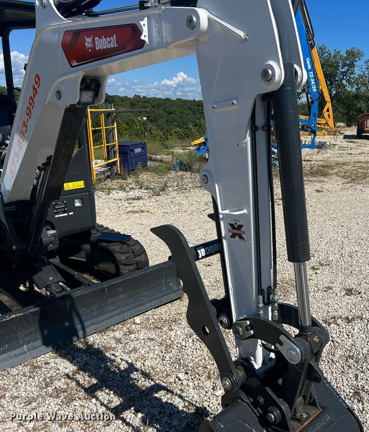 image for item NA9231 2023 Bobcat E35i R2 Series  mini excavator