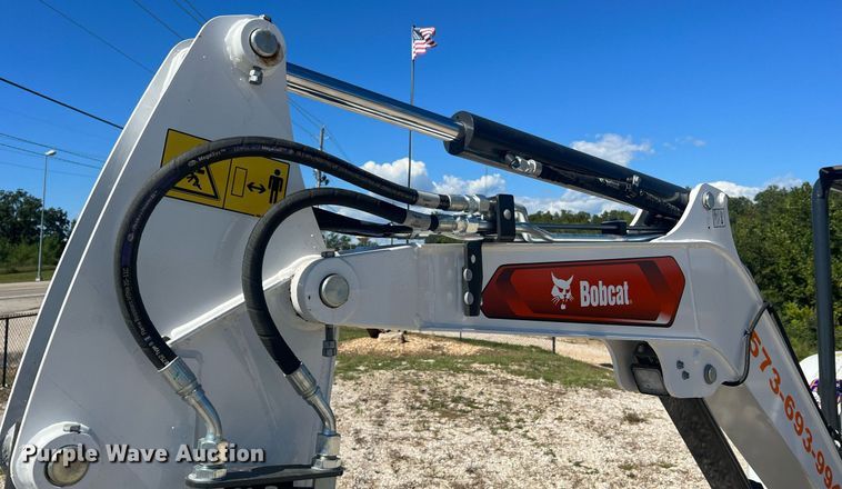 image for item NA9231 2023 Bobcat E35i R2 Series  mini excavator