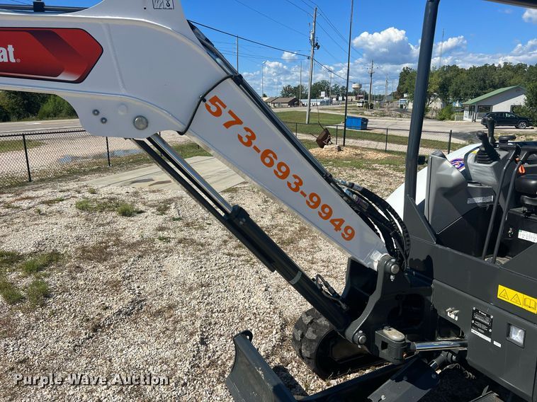 image for item NA9231 2023 Bobcat E35i R2 Series  mini excavator