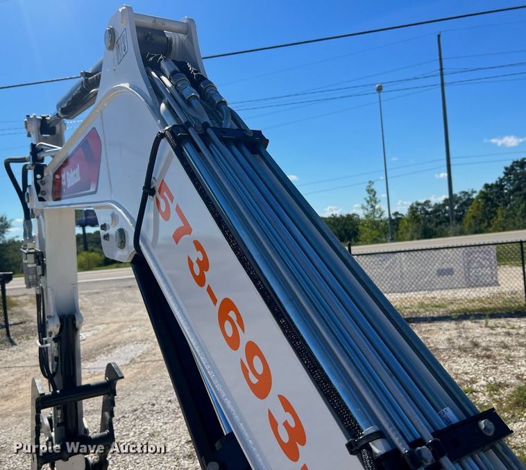 image for item NA9231 2023 Bobcat E35i R2 Series  mini excavator
