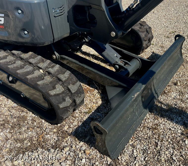 image for item NA9231 2023 Bobcat E35i R2 Series  mini excavator