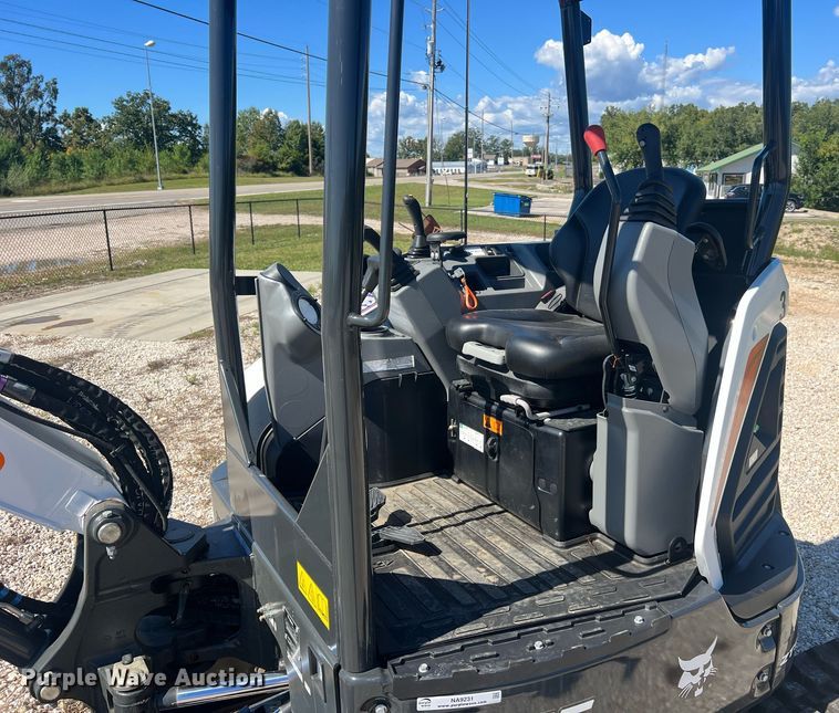 image for item NA9231 2023 Bobcat E35i R2 Series  mini excavator
