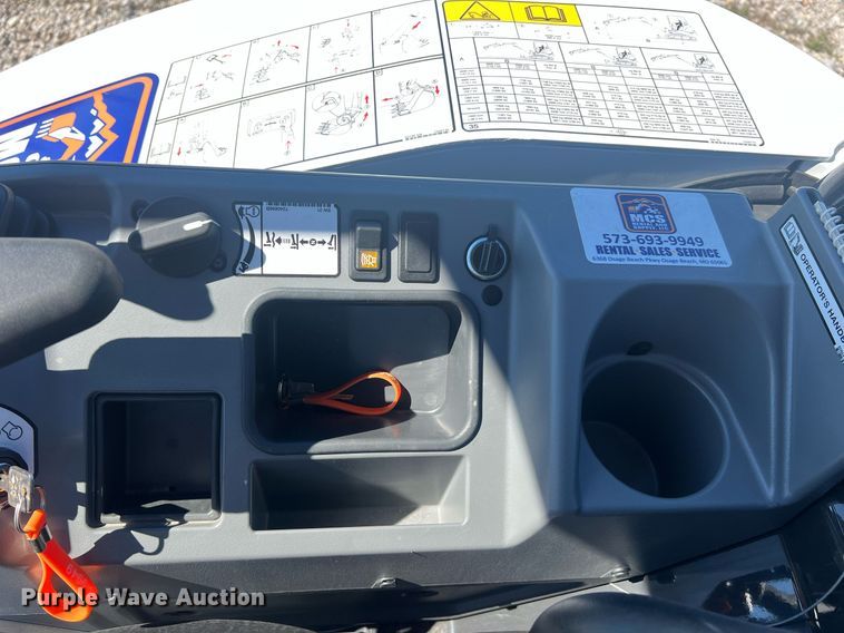 image for item NA9231 2023 Bobcat E35i R2 Series  mini excavator