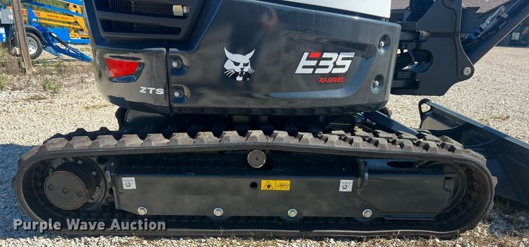 image for item NA9231 2023 Bobcat E35i R2 Series  mini excavator