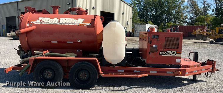 image for item NA9241 2010 Ditch Witch FX30  vacuum excavator