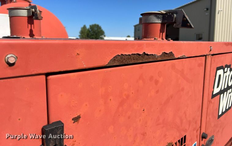 image for item NA9241 2010 Ditch Witch FX30  vacuum excavator