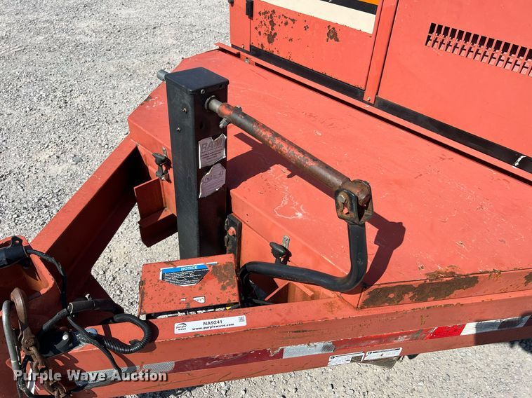 image for item NA9241 2010 Ditch Witch FX30  vacuum excavator