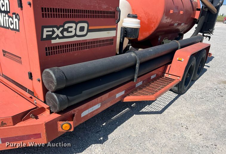 image for item NA9241 2010 Ditch Witch FX30  vacuum excavator