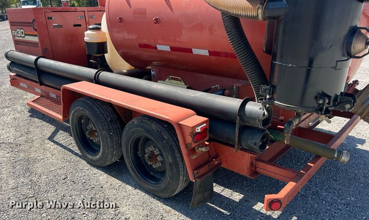 image for item NA9241 2010 Ditch Witch FX30  vacuum excavator