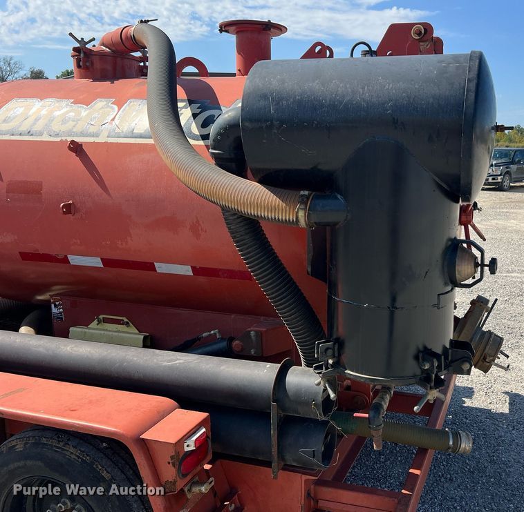 image for item NA9241 2010 Ditch Witch FX30  vacuum excavator