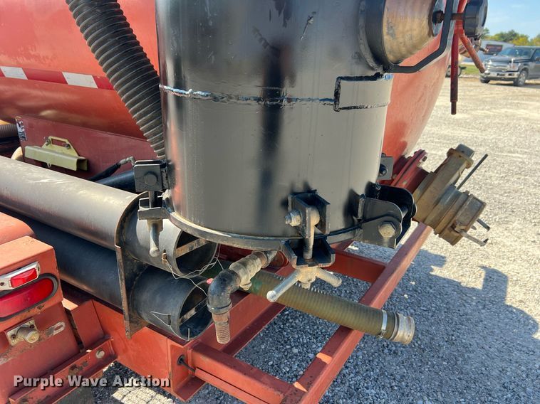 image for item NA9241 2010 Ditch Witch FX30  vacuum excavator